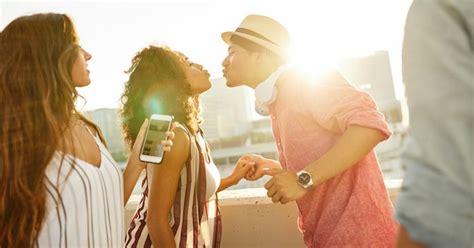 what to do when your best friends start dating